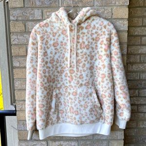 UGG Loyra Sherpa Hoodie in White Panther